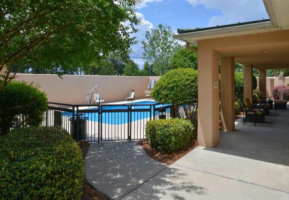 Courtyard By Marriott Columbia Northeast/Fort Jackson Area Exterior foto